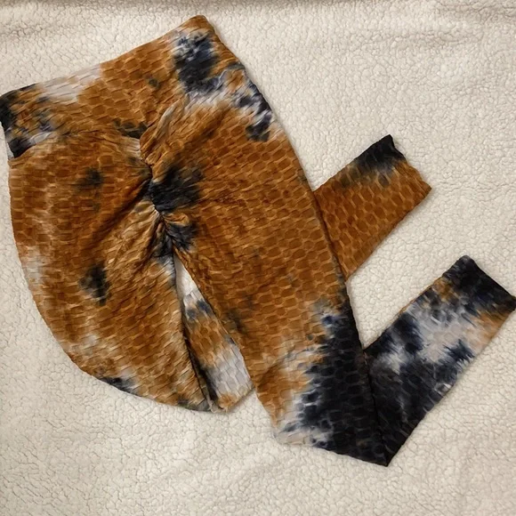 Tie Dye Honeycomb Scrunch Butt | 2 Piece Set - Picture 5 of 6